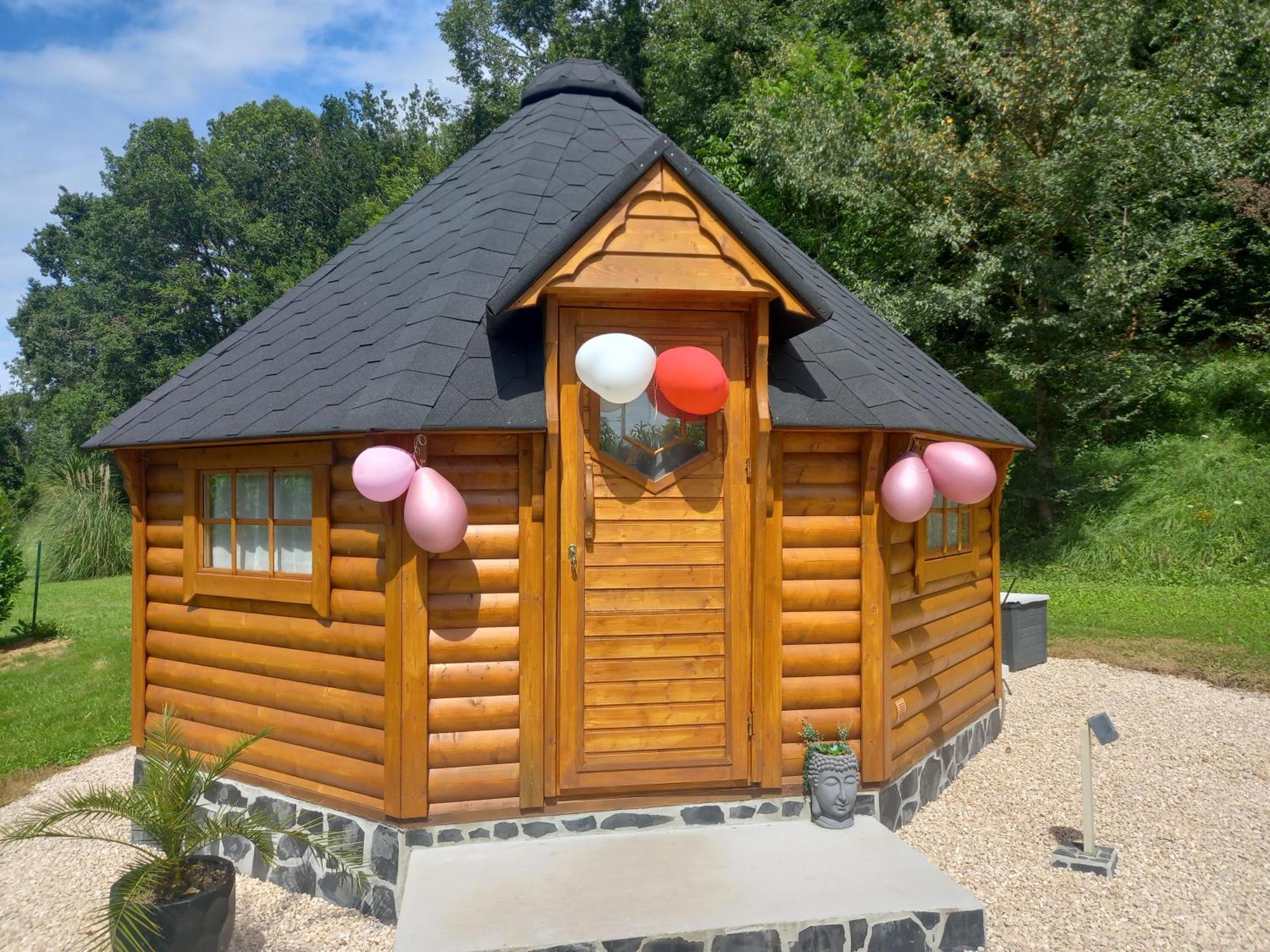 Вілла L'Oasis Des Pyrenees Campuzan Екстер'єр фото